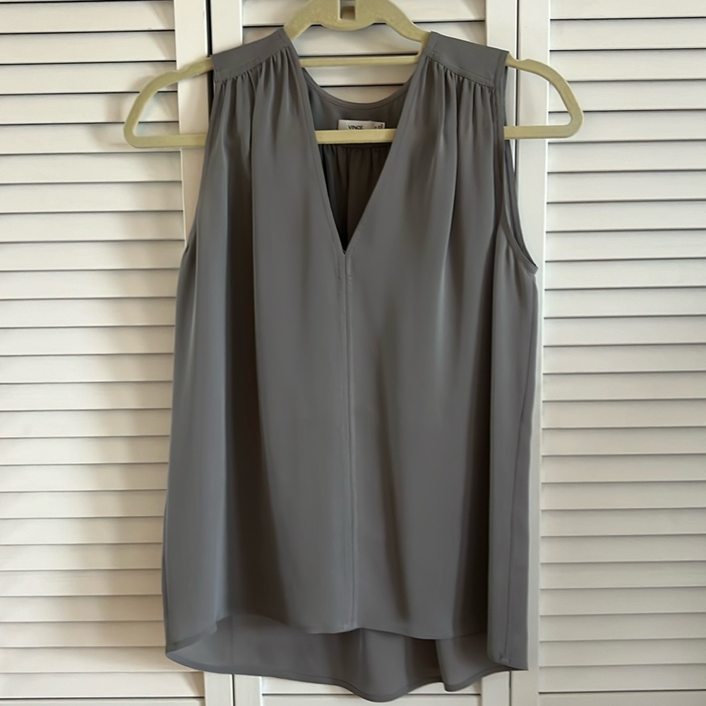 VINCE sleeveless shell
